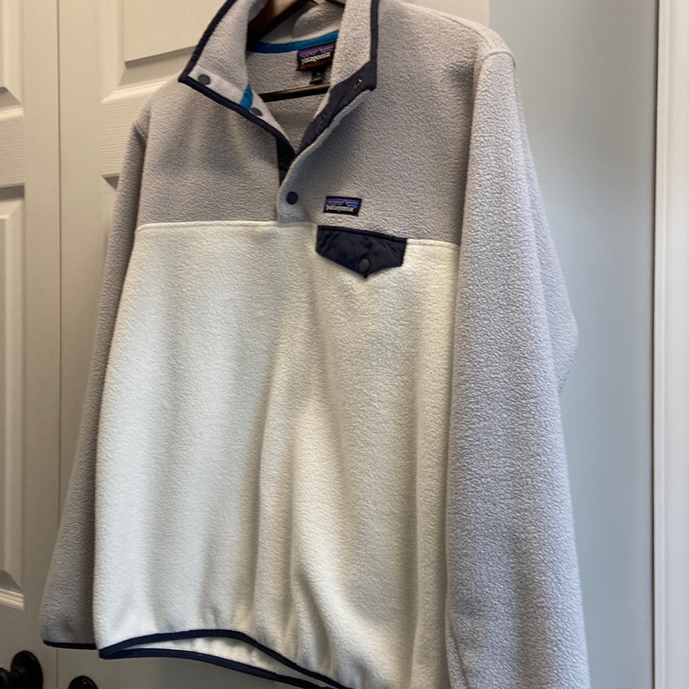 Patagonia pullover size Medium